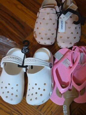Old Navy Pink Heart-Print Slip-Ons for Kids White Crocs And Pink Thong Sandals